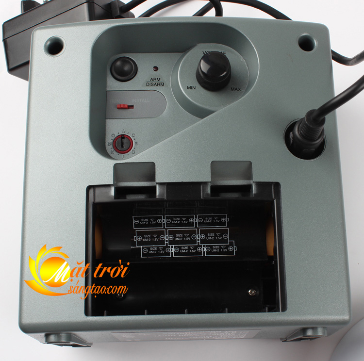 Chó điện tử REX-10 Chó điện tử REX-10