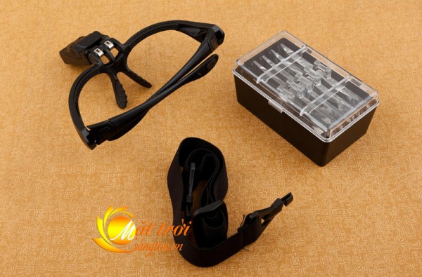 Kinh lup deo dau co den V2_8