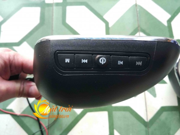 Guong xe may MP3_5
